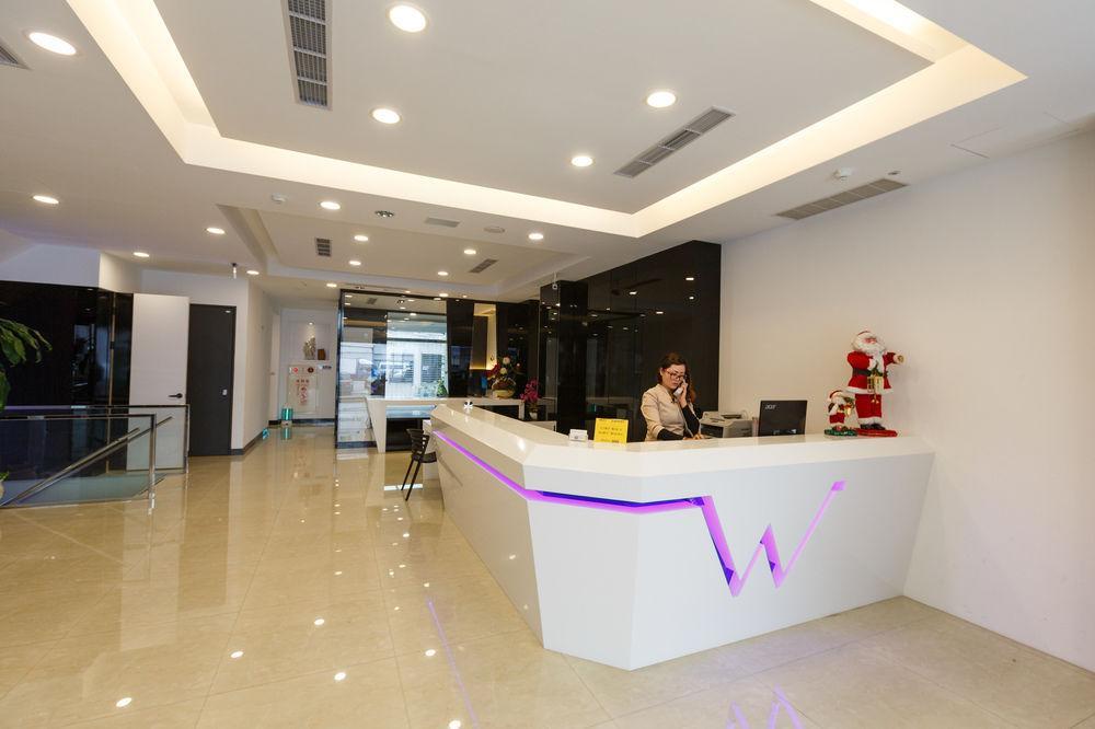 Wecan Hotel Kaohsiung Extérieur photo