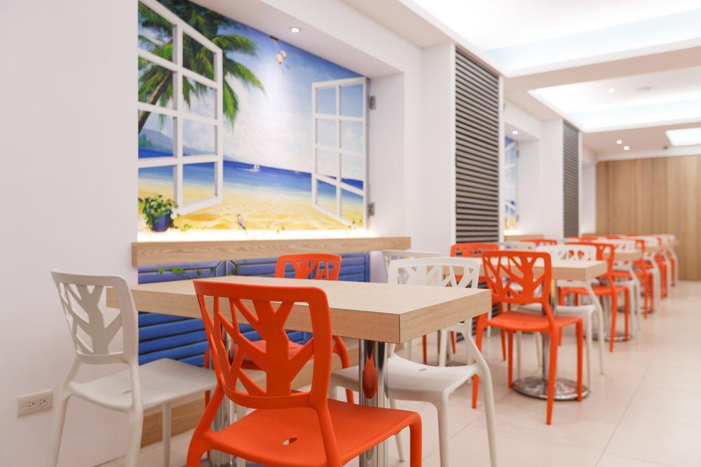 Wecan Hotel Kaohsiung Extérieur photo