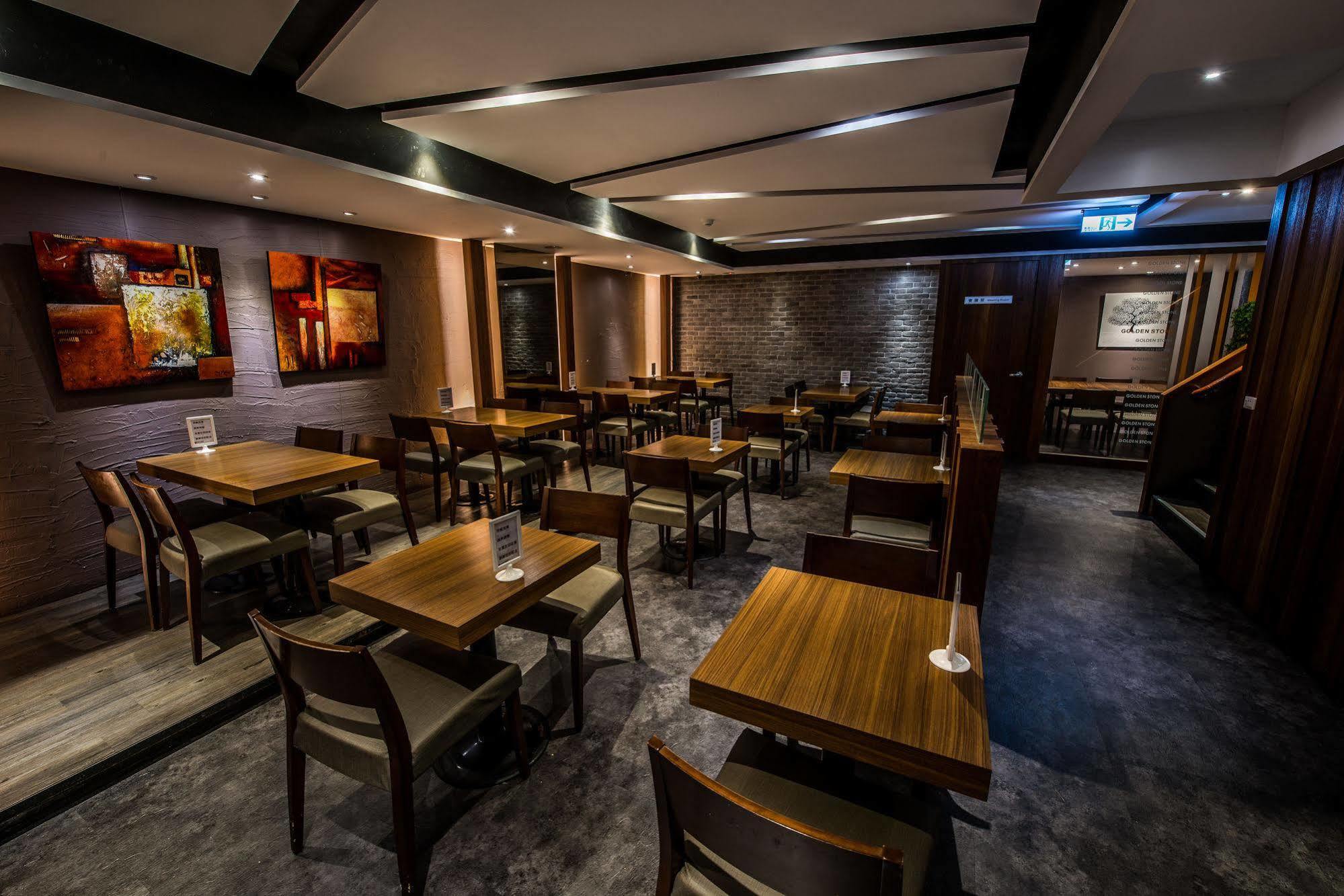 Wecan Hotel Kaohsiung Extérieur photo