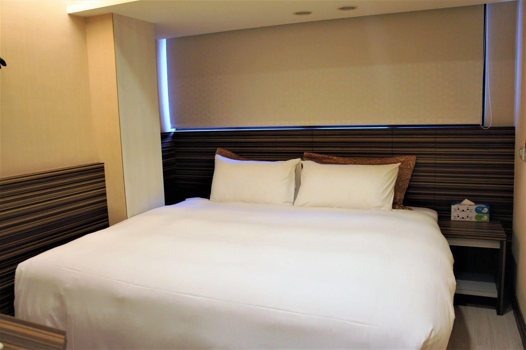 Wecan Hotel Kaohsiung Extérieur photo